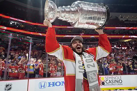 Florida Panthers defenseman Josh Mahura